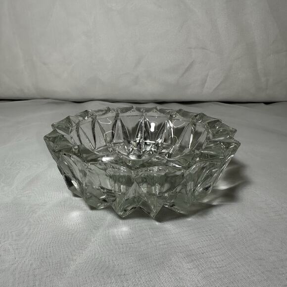 Vintage Heavy Round Cut Crystal Ashtray 5” Cigarette Cigar - Picture 2 of 4